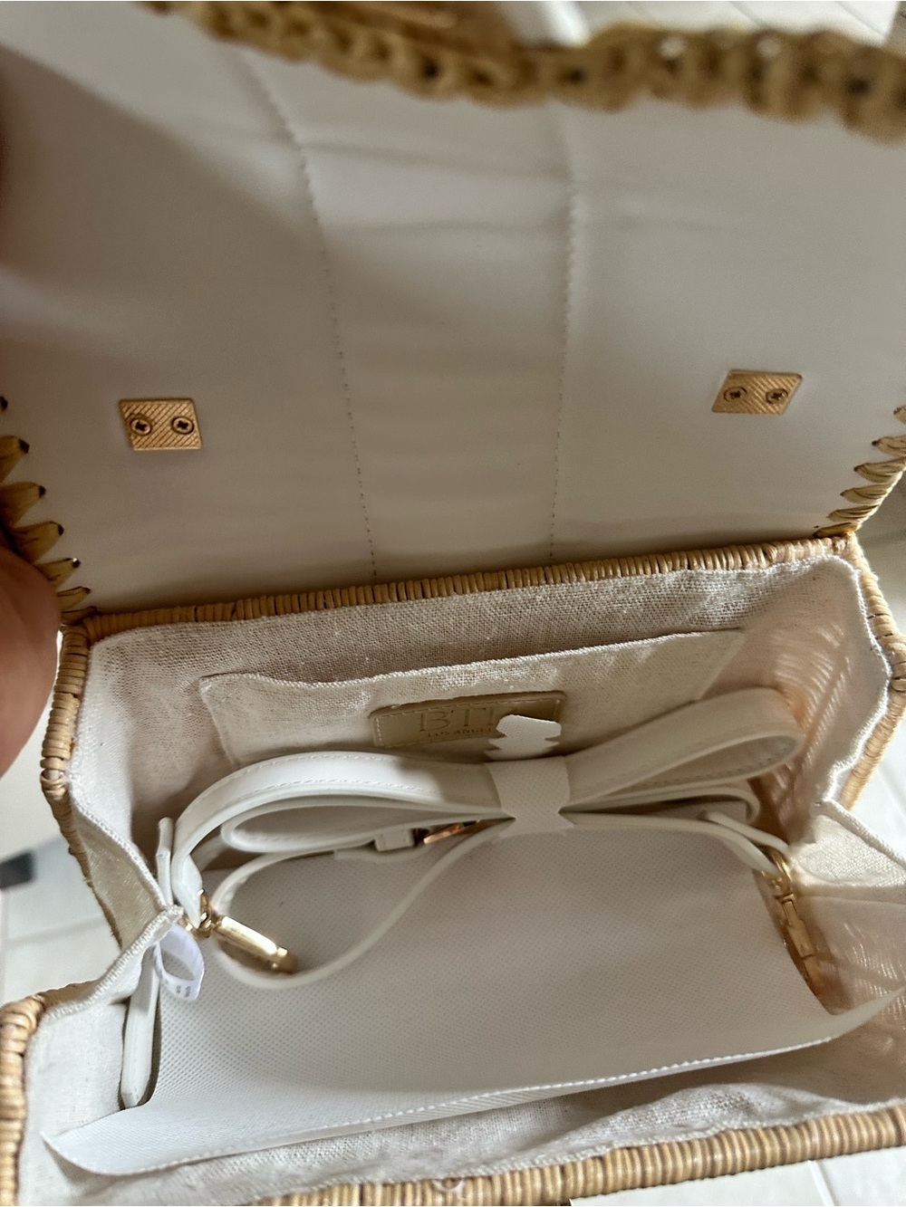 Elegant White and Tan Woven Mini Bag - Picture 6 of 8